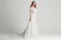 Preview: Brautkleid in A-Linie mit schulterfreiem Ausschnitt mit Manschetten Carmen Ivory