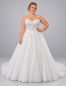 Preview: Curvy-Prinzessinnen-Brautkleid mit Glitzertüll und Spitzenärmeln bis Gr.56