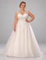 Preview: Romantisches Curvy-Brautkleid mit Blätterspitze und Glitzertüll