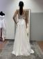 Preview: Brautkleid mit einem romantischen und femininen Design Quartz(L881)