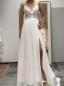Preview: A-Linien-Brautkleid aus Chiffon mit perlenbesetztem Oberteil ivory