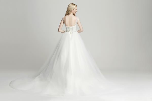 Luxus Brautkleider Prinzessin Mit Glitzer U-Boot Ausschnitt