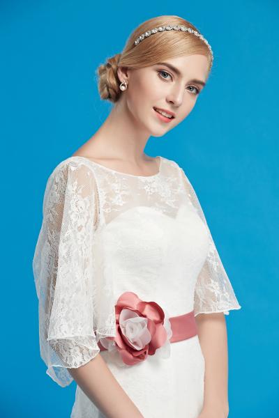 Fit-and-Flare-Spitzenkleid mit Trompetenärmel Alissa