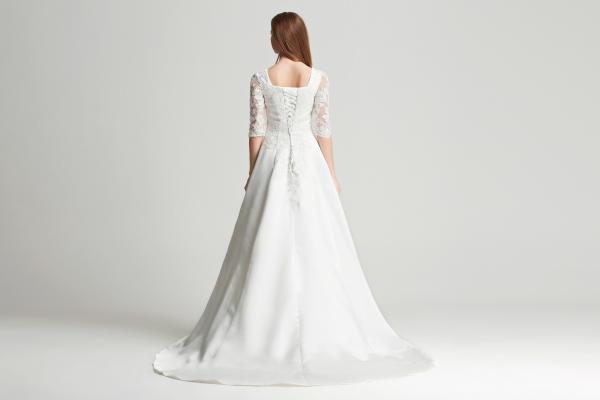 3/4 Ärmeln-Kleid in A-Linie aus Satin mit eckigem Ausschnitt Ivory