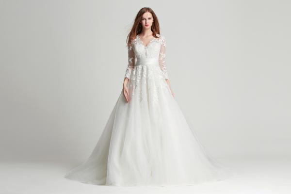 Langärmeliges Kleid in A-Linie aus Vintage-Spitze mit tiefem V-Ausschnitt Ivory