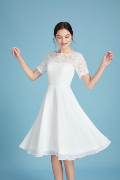 Kurzes Brautkleid mit T-Shirt Ärmeln 20u296