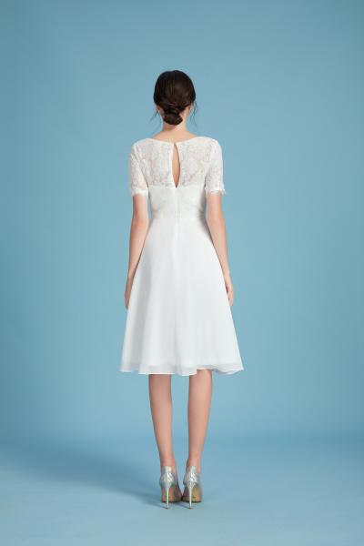 Kurzes Brautkleid mit T-Shirt Ärmeln 20u296