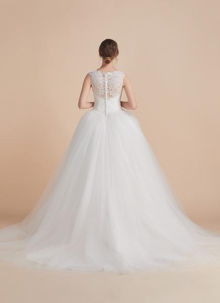 Ballkleid aus Tüll mit Spitzenbesetztem Oberteil und Flügelärmeln Ivory
