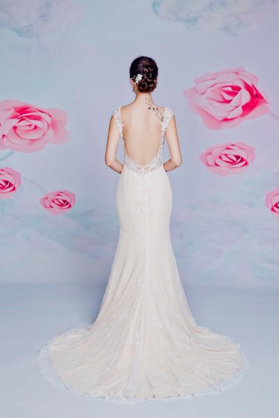 %SALE% Fit-and-Flare-Brautkleid aus Spitze mit Flügelärmeln und tiefem Rückenausschnitt