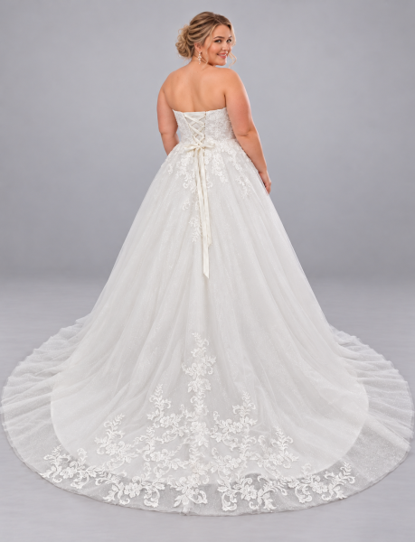 Curvy-Prinzessinnen-Brautkleid mit Glitzertüll und Spitzenärmeln bis Gr.56