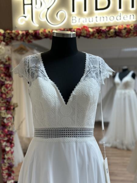 Elegantes und nachhaltiges Brautkleid 7497B39