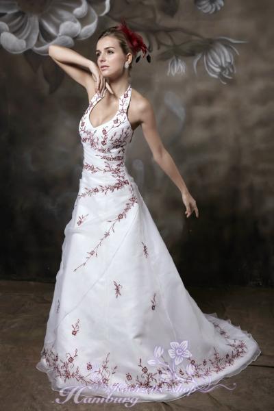 Glamour Organza A-Linie Kathedrale-Schleppe Brautkleid mit bordeaux od. schwarze Stickereien