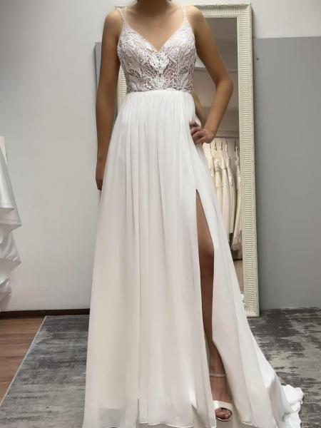 A-Linien-Brautkleid aus Chiffon mit perlenbesetztem Oberteil ivory