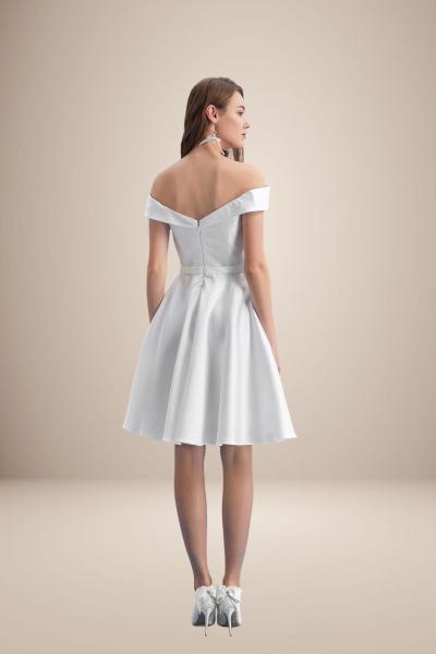 Kurzes Brautkleid mit Carmen Träger  Riana