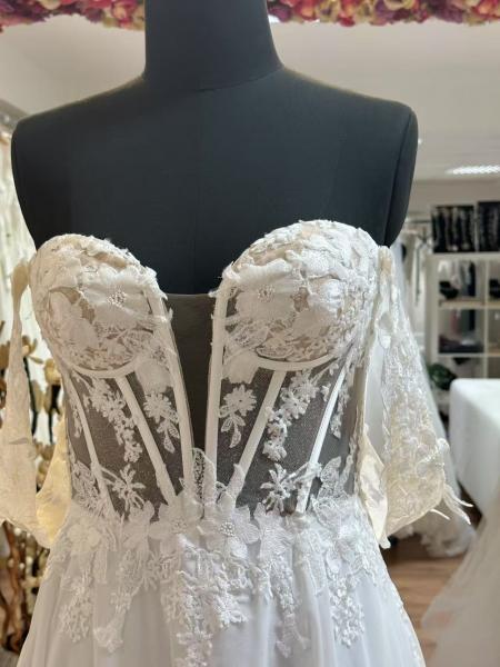 Hochzeitskleid in A-Linie aus Chiffon mit durchscheinendem Mieder HOLLAND