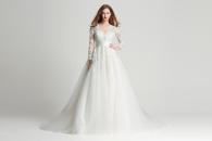 Langärmeliges Kleid in A-Linie aus Vintage-Spitze mit tiefem V-Ausschnitt Ivory
