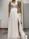 A-Linien-Brautkleid aus Chiffon mit perlenbesetztem Oberteil ivory