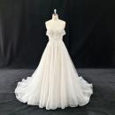 Brautkleid mit 3D Blätter Spitze 53004